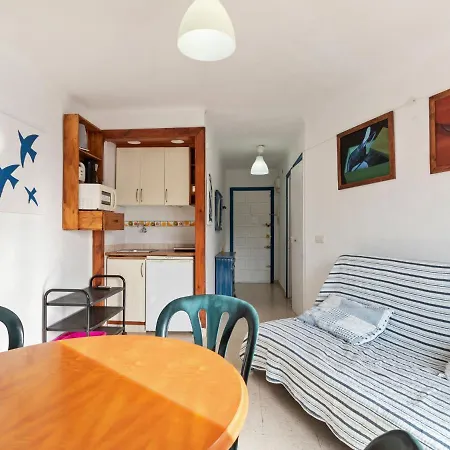With A Garden And Balcony For Weekend Getaway *