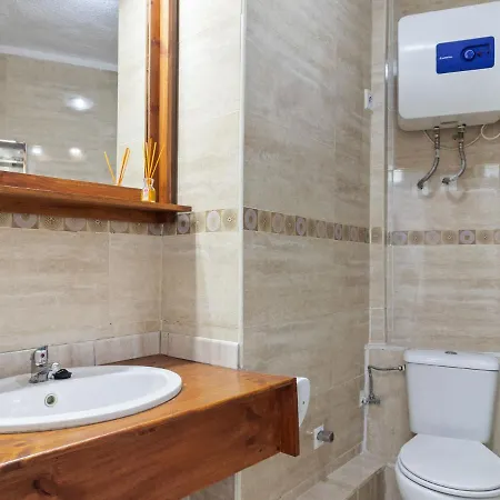 Holiday home With A Garden And Balcony For Weekend Getaway Torremolinos